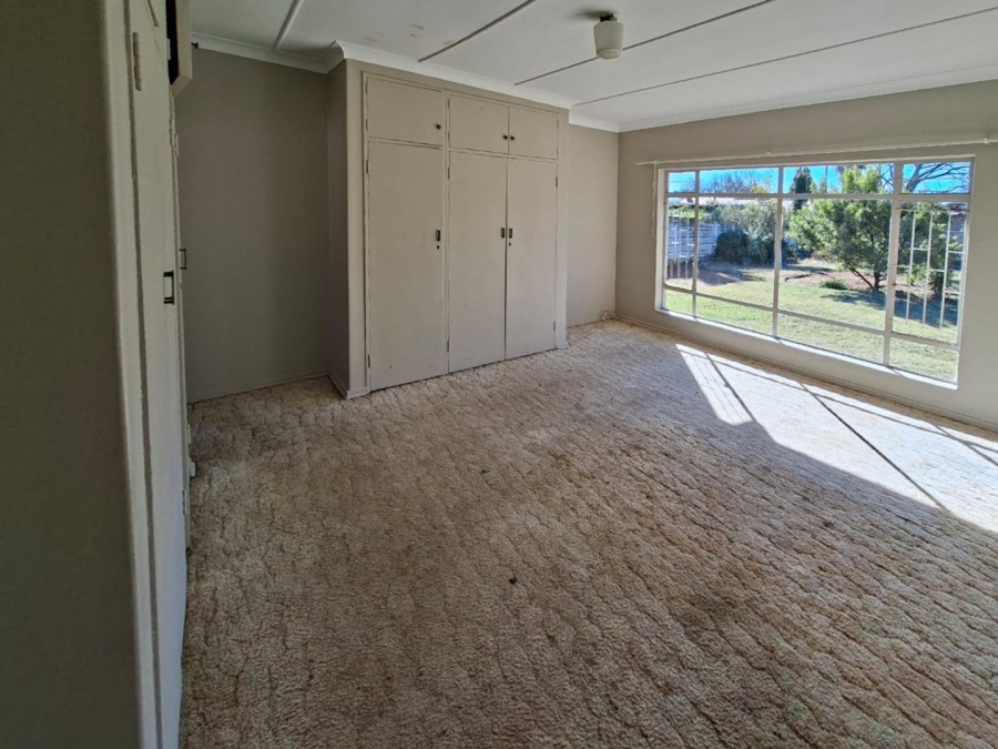 To Let 3 Bedroom Property for Rent in Songloed North West